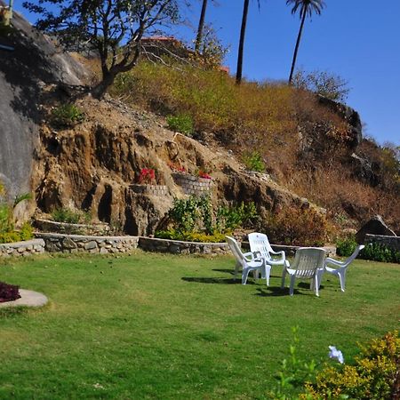 Hotel Oasis Mount Abu Exterior photo