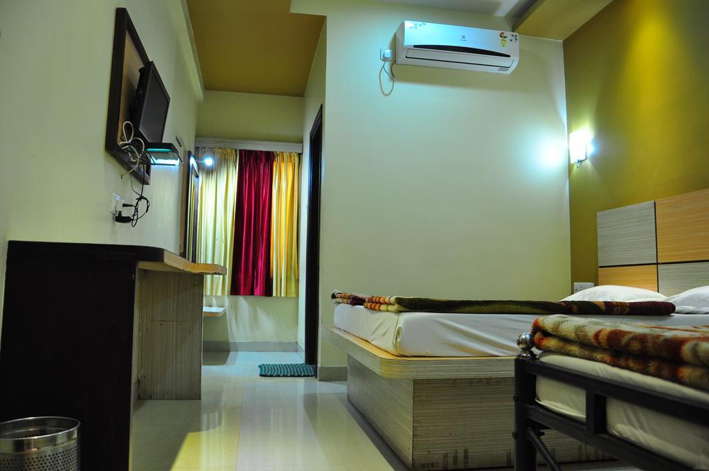 Hotel Oasis Mount Abu Exterior photo