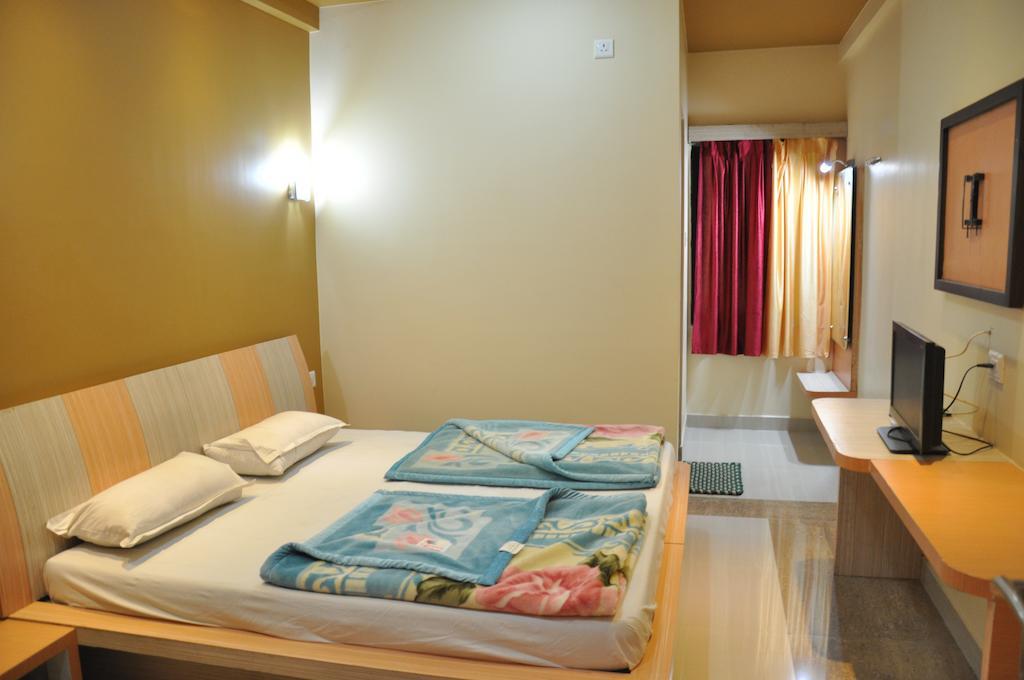 Hotel Oasis Mount Abu Exterior photo